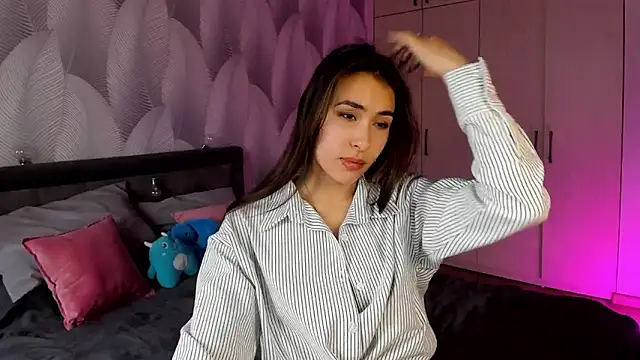 Snapshot of Bambiii_bby chatting on October 2025 02:39:02 AM Bambiii bby online show from October 2025 02:39:02 AM