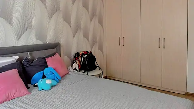 Snapshot of Bambiii_bby chatting on November 2025 03:17:01 AM Bambiii bby online show from November 2025 03:17:01 AM