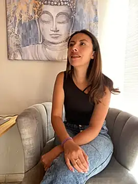 im lorein online show from February 2025 03:18:01 PM