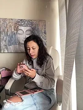 im lorein online show from September 2025 12:59:02 PM