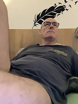 bogland33 online show from September 2025 09:38:02 PM