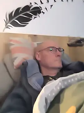 bogland33 online show from November 2025 08:41:01 PM