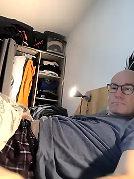 bogland33 online show from November 2025 12:43:02 AM