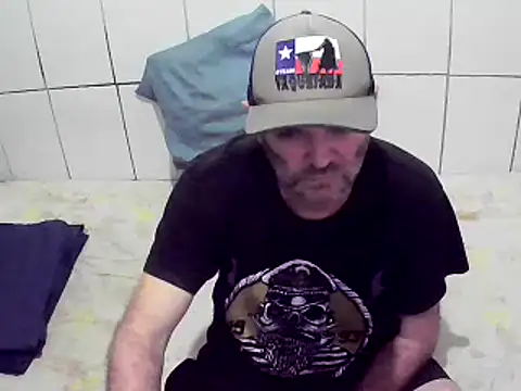 Snapshot of pierdona chatting on December 2024 06:39:01 PM pierdona online show from December 2024 06:39:01 PM