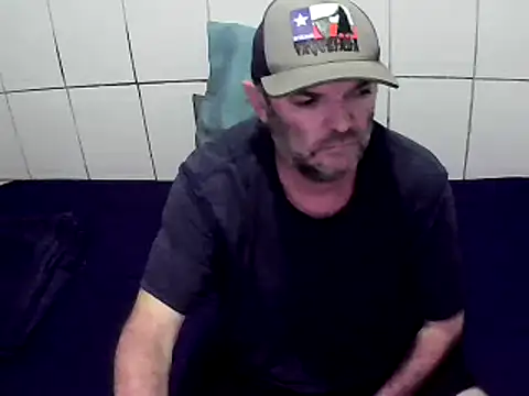 Snapshot of pierdona chatting on December 2024 08:37:02 PM pierdona online show from December 2024 08:37:02 PM