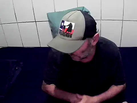 Snapshot of pierdona chatting on December 2024 08:36:02 PM pierdona online show from December 2024 08:36:02 PM