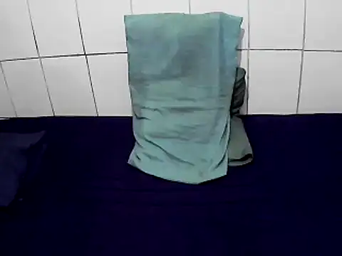 Snapshot of pierdona chatting on December 2024 12:00:02 AM pierdona online show from December 2024 12:00:02 AM