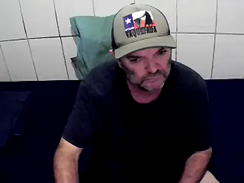 Snapshot of pierdona chatting on January 2025 08:31:02 PM pierdona online show from January 2025 08:31:02 PM