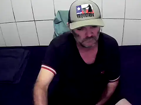 Snapshot of pierdona chatting on January 2025 08:21:02 PM pierdona online show from January 2025 08:21:02 PM