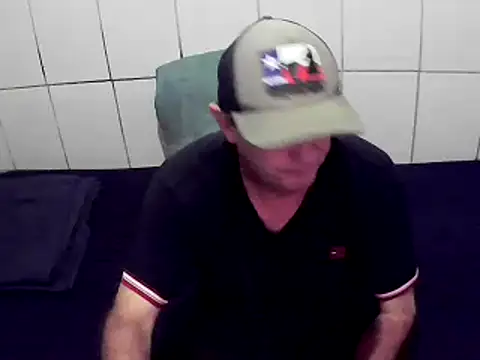 Snapshot of pierdona chatting on January 2025 07:18:01 PM pierdona online show from January 2025 07:18:01 PM