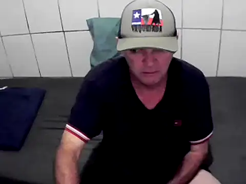 Snapshot of pierdona chatting on February 2025 08:47:02 PM pierdona online show from February 2025 08:47:02 PM