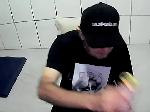 Snapshot of pierdona chatting on February 2025 08:47:01 PM pierdona online show from February 2025 08:47:01 PM