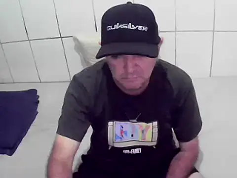 Snapshot of pierdona chatting on March 2025 01:42:01 PM pierdona online show from March 2025 01:42:01 PM