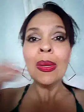 sthefania1710 online show from January 2025 02:30:01 PM