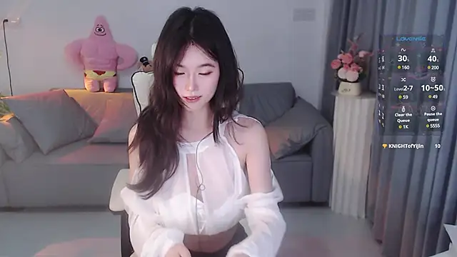 YiJin-a online show from December 2024 01:44:01 PM