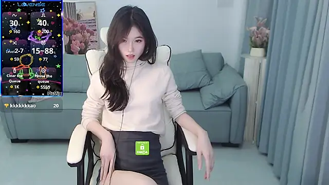 YiJin-a online show from December 2024 03:10:01 PM