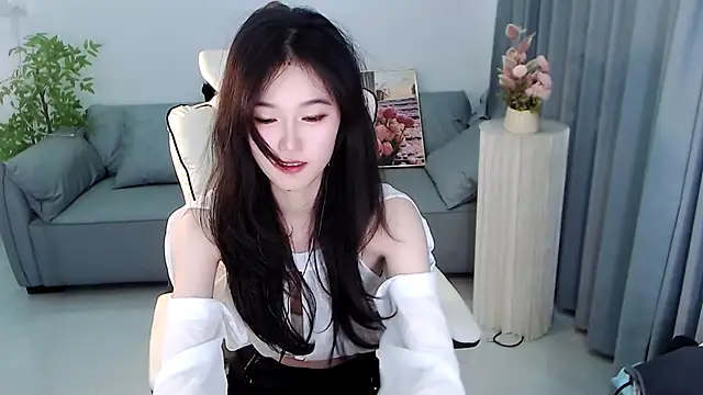 YiJin-a online show from January 2025 02:25:01 PM