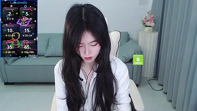 YiJin-a online show from February 2025 03:26:01 PM