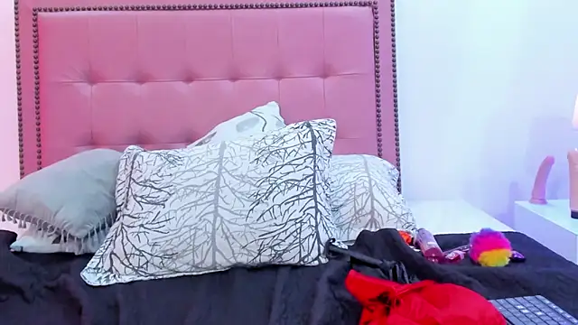 CarolinaGlamour online show from February 2025 02:17:02 AM
