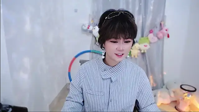 Fan ting online show from October 2025 02:52:01 AM