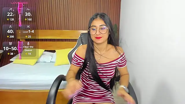 Snapshot of evelin_leroy chatting on February 2025 12:03:02 PM evelin leroy online show from February 2025 12:03:02 PM