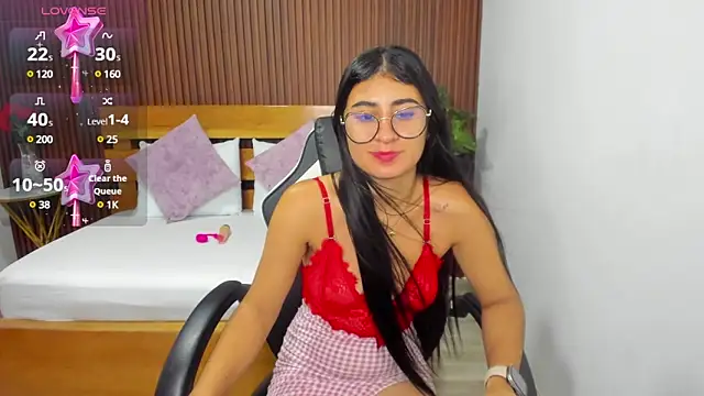 Snapshot of evelin_leroy chatting on March 2025 12:06:02 PM evelin leroy online show from March 2025 12:06:02 PM