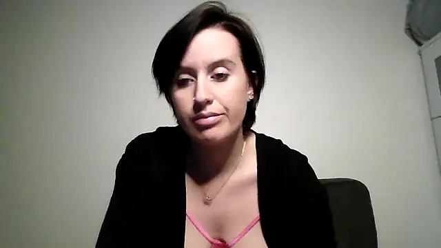 lindsay 33off online show from December 2024 09:17:02 PM