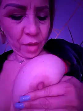 SamanthaaJoness online show from September 2025 05:03:01 PM