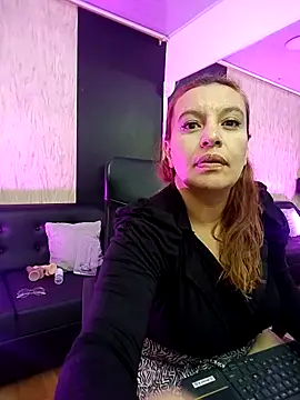 RoxieJackson online show from October 2025 12:03:01 PM