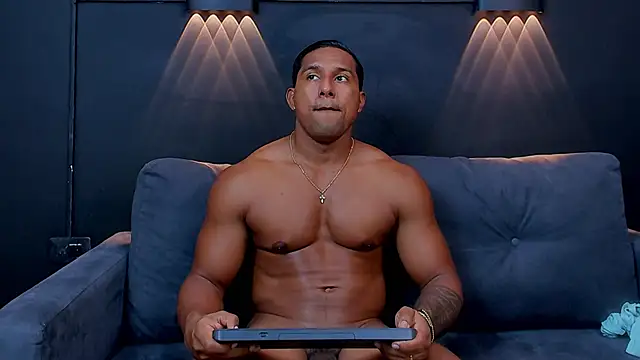 Snapshot of CallumMuscle chatting on January 2025 01:56:02 AM CallumMuscle online show from January 2025 01:56:02 AM