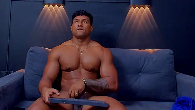 Snapshot of CallumMuscle chatting on February 2025 07:02:02 AM CallumMuscle online show from February 2025 07:02:02 AM