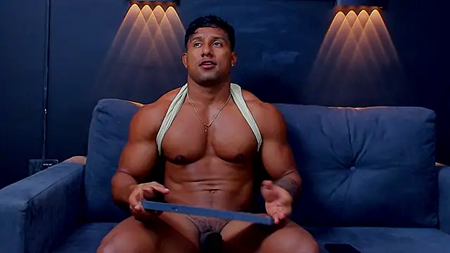 Snapshot of CallumMuscle chatting on March 2025 04:37:02 AM CallumMuscle online show from March 2025 04:37:02 AM