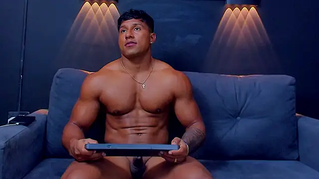 Snapshot of CallumMuscle chatting on March 2025 06:59:02 AM CallumMuscle online show from March 2025 06:59:02 AM