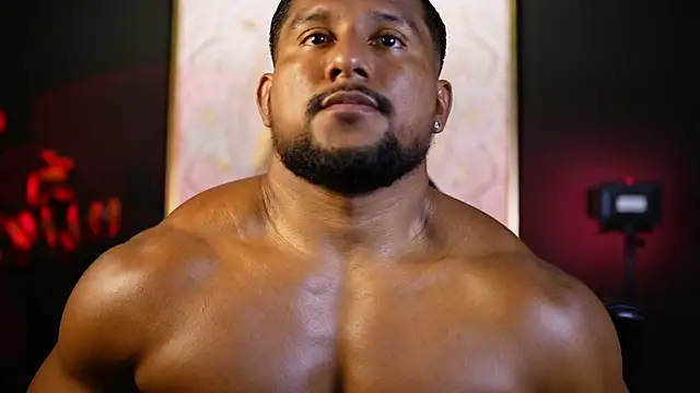 Snapshot of CallumMuscle chatting on October 2025 05:13:01 PM CallumMuscle online show from October 2025 05:13:01 PM