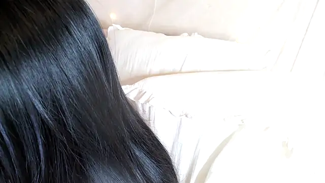 Snapshot of _yuki_chan chatting on December 2024 04:43:01 PM yuki chan online show from December 2024 04:43:01 PM