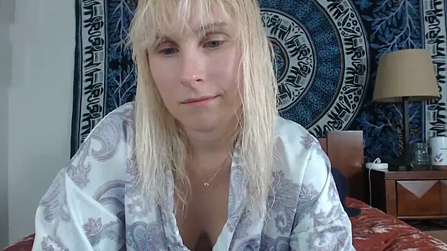 Cutikatxoxo online show from December 2024 02:08:02 AM