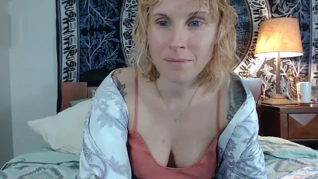 Cutikatxoxo online show from February 2025 02:37:02 AM