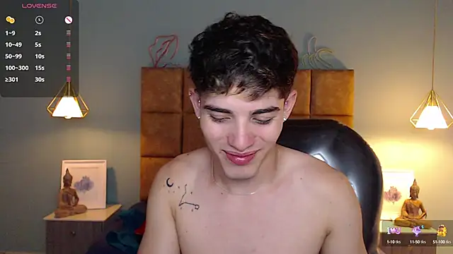 AlejooTwink online show from December 2024 10:04:01 PM