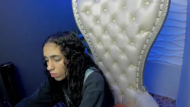 Snapshot of Layla_707 chatting on October 2025 12:50:02 AM Layla 707 online show from October 2025 12:50:02 AM