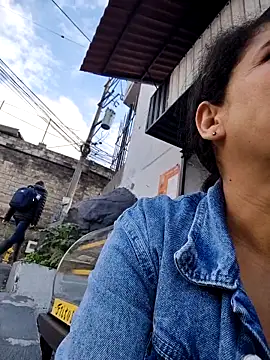 siri duque online show from February 2025 12:28:01 PM