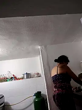 siri duque online show from February 2025 12:25:02 AM