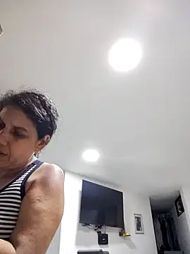 siri duque online show from February 2025 01:32:01 AM