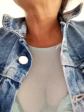 siri duque online show from March 2025 03:16:02 PM