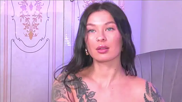 AlexandraBloom online show from January 2025 12:14:02 AM