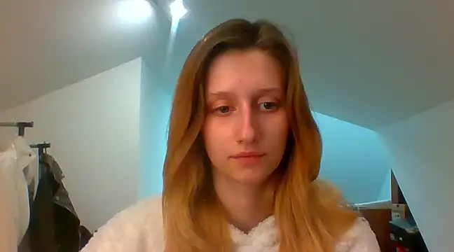 Snapshot of LUNA_delight chatting on January 2025 05:48:01 PM LUNA delight online show from January 2025 05:48:01 PM