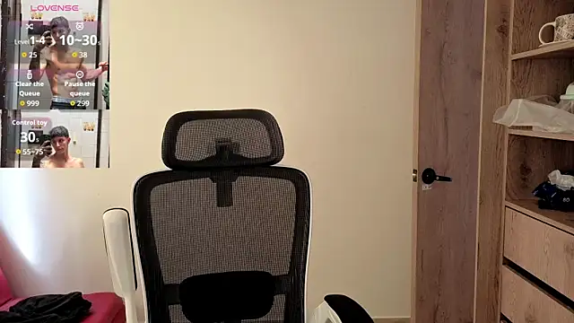 Snapshot of Cristopher23_ chatting on October 2025 01:56:01 PM Cristopher23 online show from October 2025 01:56:01 PM