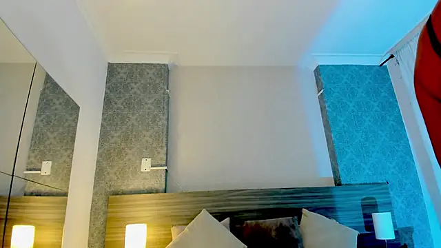 Mistyca online show from October 2025 11:53:02 AM