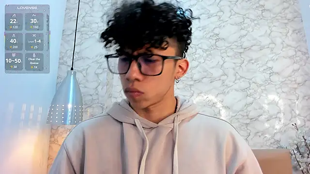 Snapshot of AkazaBoy_ chatting on September 2025 07:58:01 PM AkazaBoy online show from September 2025 07:58:01 PM