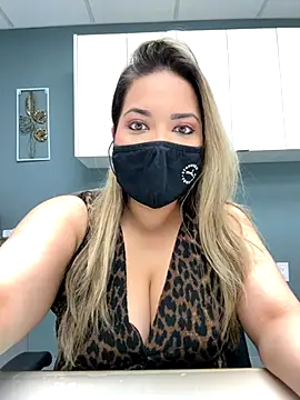 Snapshot of famous_indian_girl chatting on October 2025 05:25:01 PM famous indian girl online show from October 2025 05:25:01 PM