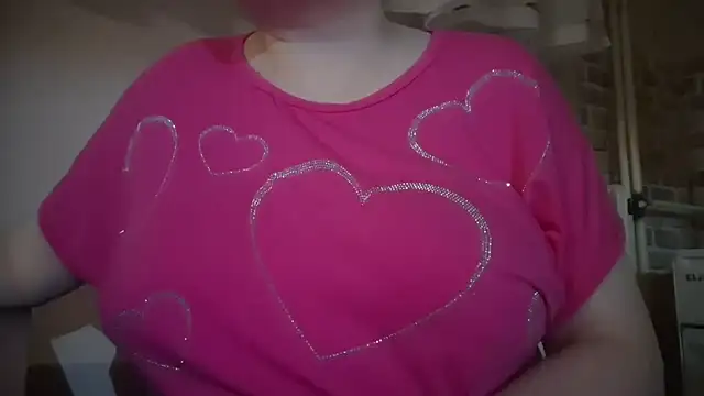 Snapshot of AalinnaK chatting on December 2025 02:37:02 PM AalinnaK online show from December 2025 02:37:02 PM